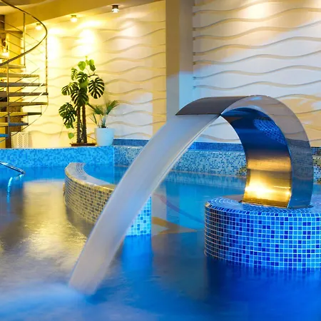 فندق Piknik Wellness 3*