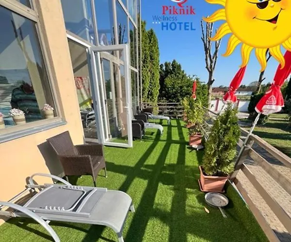Piknik Wellness 3* Siófok